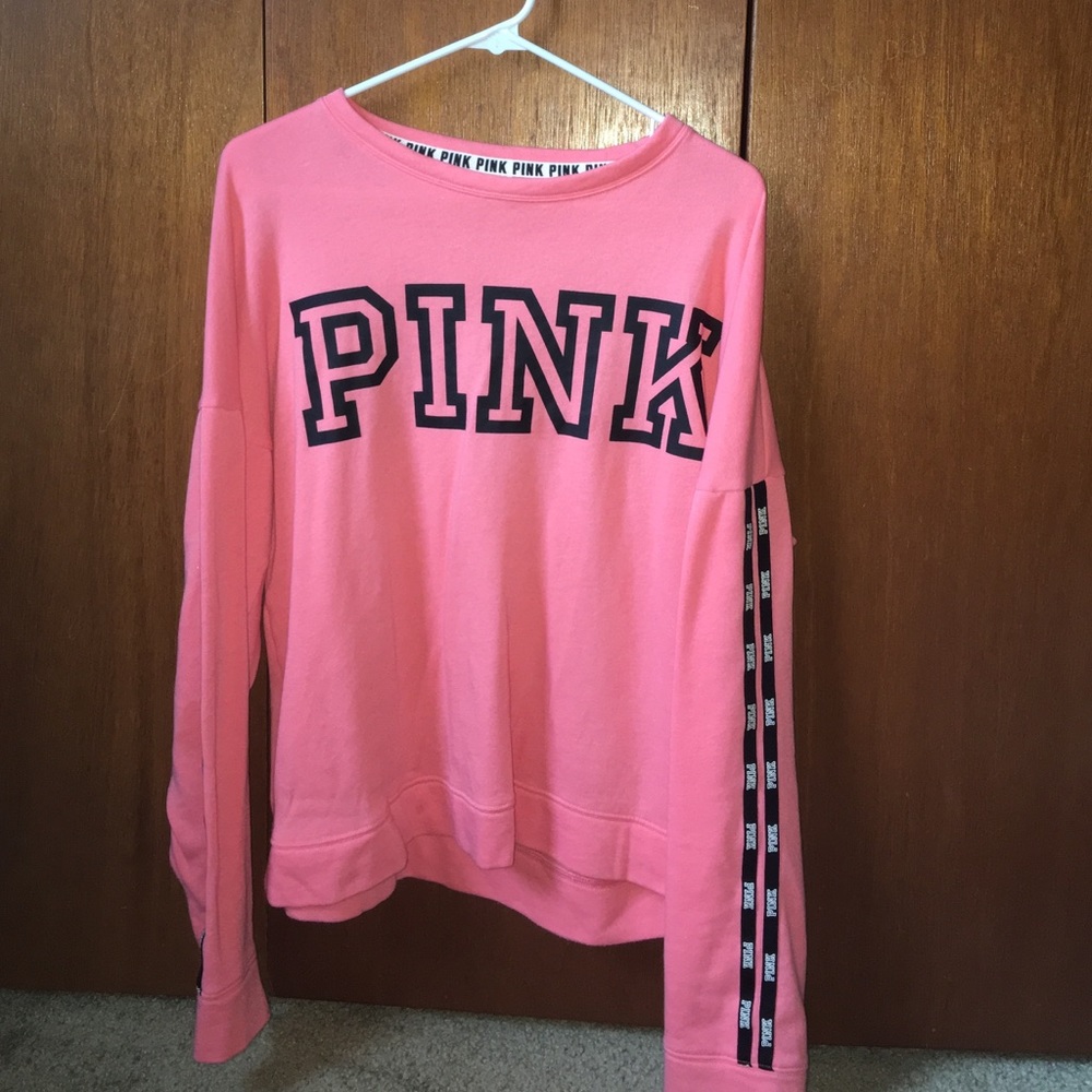 VS Pink Crewneck